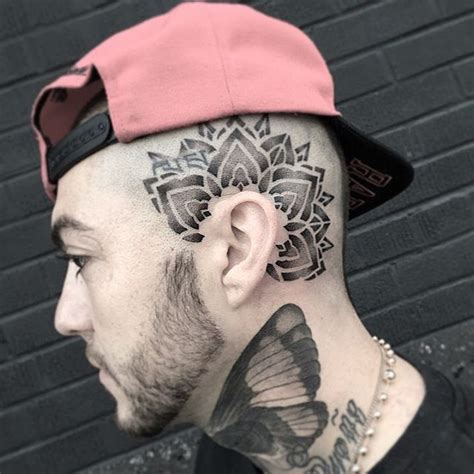 tatuajes en la frente para hombres|Las 30 mejores ideas de TATUAJES para HOMBRES。